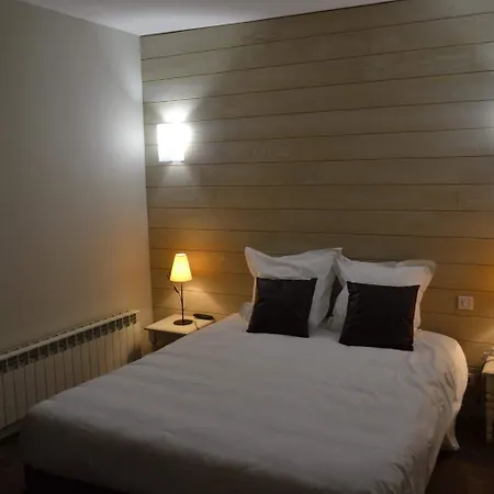Logis Hotels Restaurant Le Saint-Jacques -Cloyes Les 3 Rivieres-2