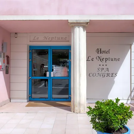 Le Neptune & Spa-3