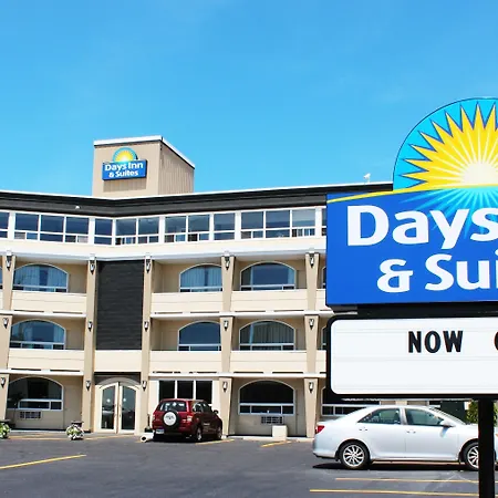 Days Inn & Suites By Wyndham North Bay Downtown-2