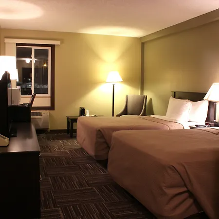 Sunlac Inn Lakota-2