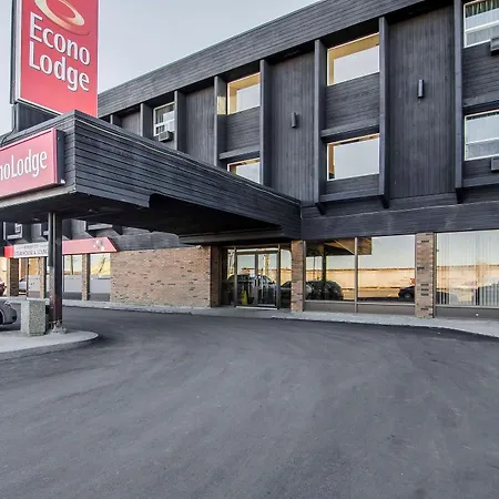 Econo Lodge Lloydminster-3