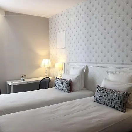 Hotel Paris Vaugirard-3