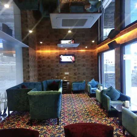 Marigold Sarovar Portico Shimla With Heated Pool And Ac Rooms-A Resort Cottage And Spa-2