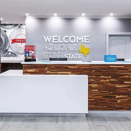 Hampton Inn & Suites Dallas I-30 Cockrell Hill, Tx-2