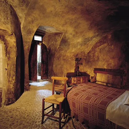 Sextantio Albergo Diffuso-2