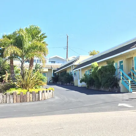 Beach Bungalow Inn And Suites-3