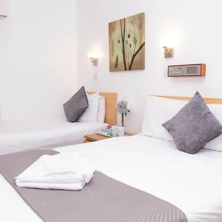 The Kynance House On Plymouth Hoe ,26 Ensuite Rooms-3