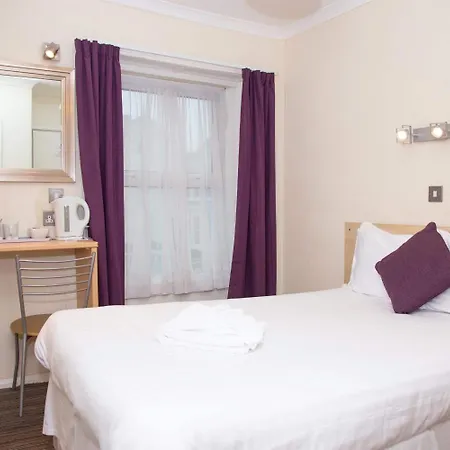 The Kynance House On Plymouth Hoe ,26 Ensuite Rooms-2
