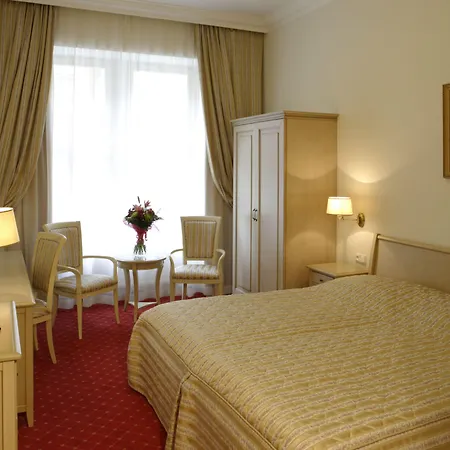 Spa Hotel Schlosspark-3