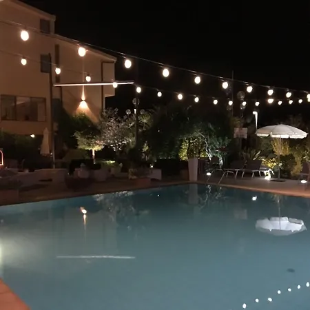 Riviera Hotel-2