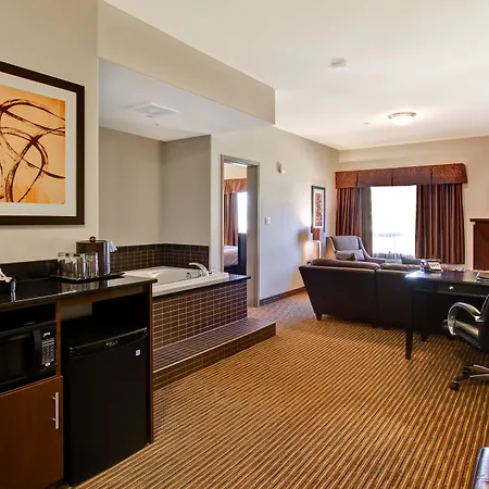 Canalta Hotel Tisdale-2