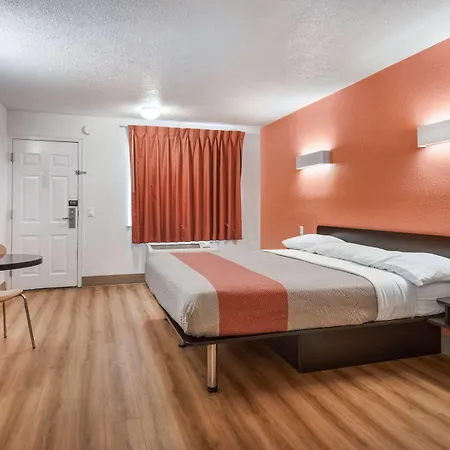 Motel 6-Youngstown, Oh-2