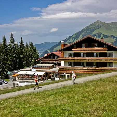 T3 Alpenhotel Garfrescha-2
