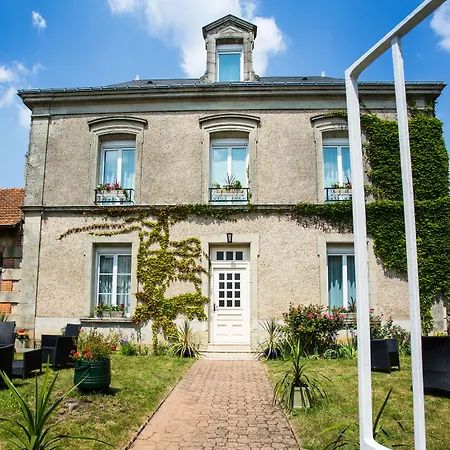 Logis Hotels Restaurant La Mere Hamard-3