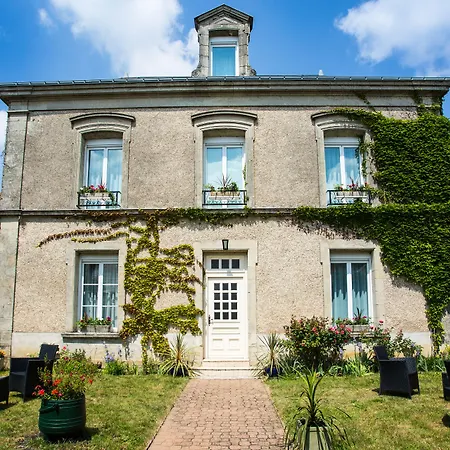 Logis Hotels Restaurant La Mere Hamard-2
