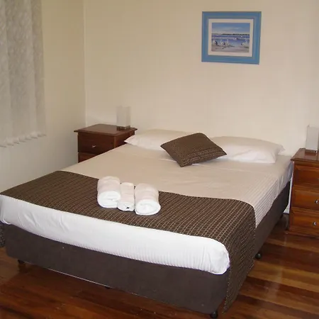 Koala Tree Motel-2