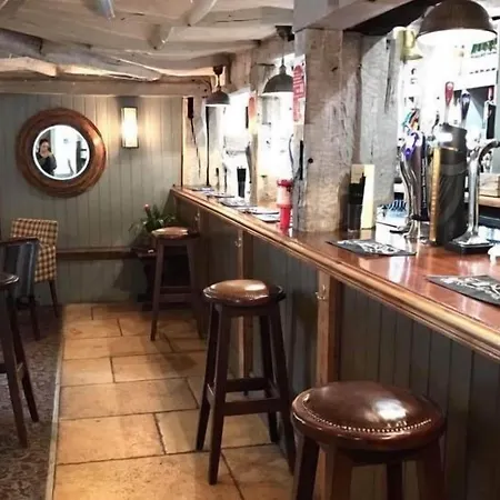 The Bent Arms-2