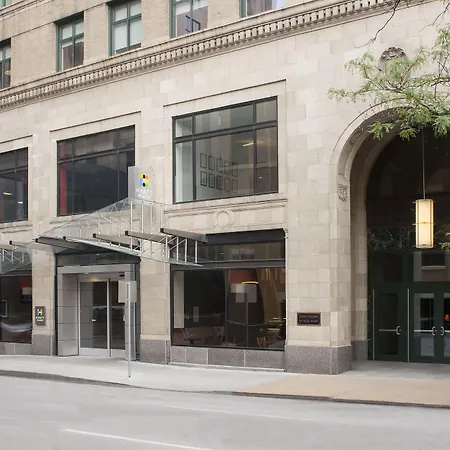 Hyatt Place Des Moines Downtown-2