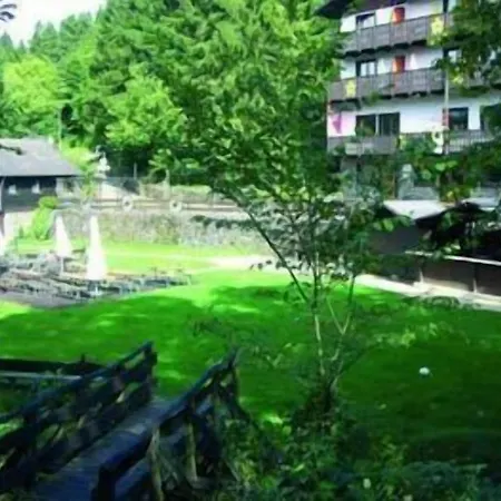 Wolffhotel-2