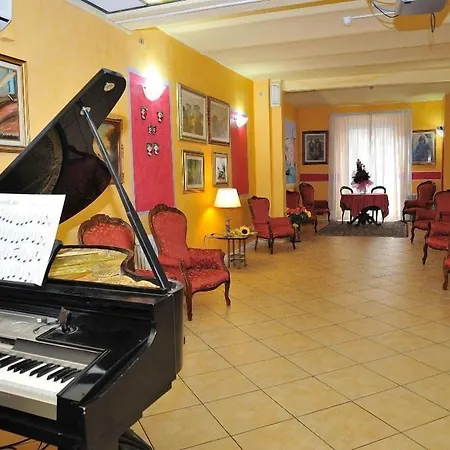 Hotel Innocenti-3
