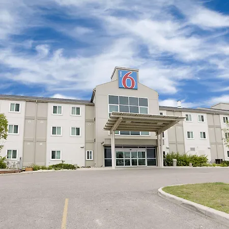 Motel 6-Brandon, Mb-3