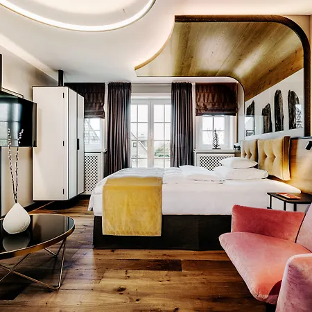 Relais & Chateaux Landhaus Stricker-3