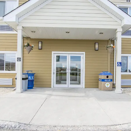 Quality Inn & Suites Thompson-2
