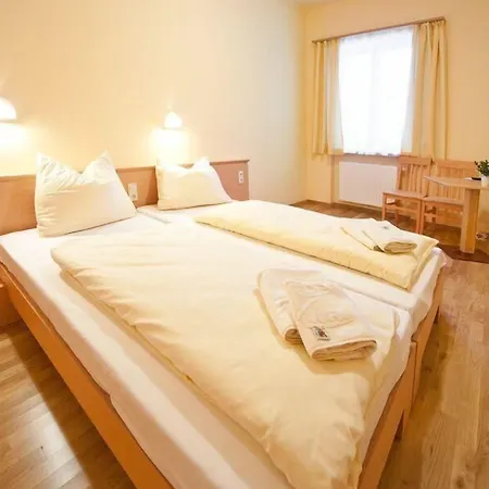 JUFA Hotel Lipizzanerheimat-2