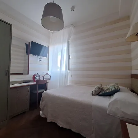 Hotel Villa Tiziana-3