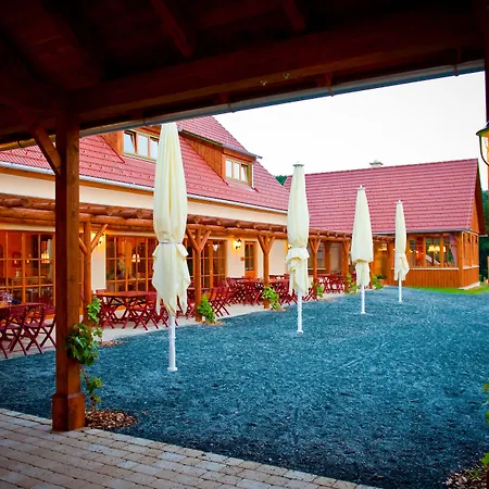 JUFA Hotel Tieschen-2