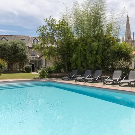 Domaine Le Martinet, The Originals Relais-2
