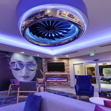 La Quinta By Wyndham Dallas Love Field-2