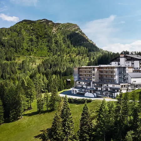 Falkensteiner Family Hotel Sonnenalpe-3