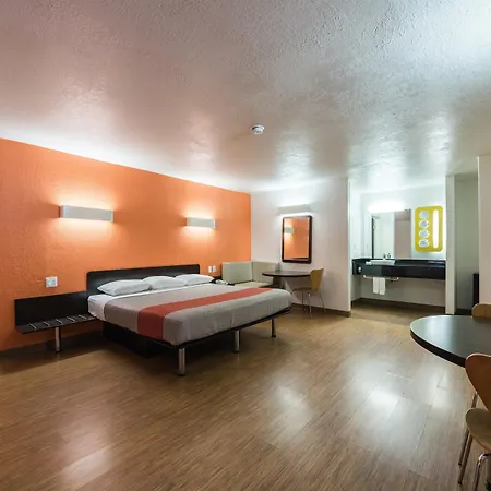 Motel 6-Uvalde, Tx-2