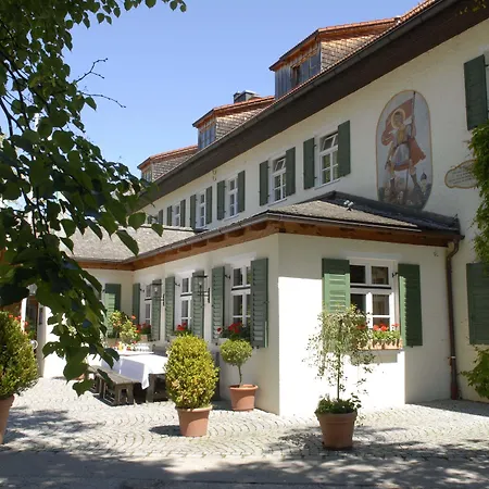 Brauereigasthof-Hotel Aying-3