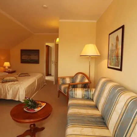 Strandhotel Deichgraf Graal-Müritz-2