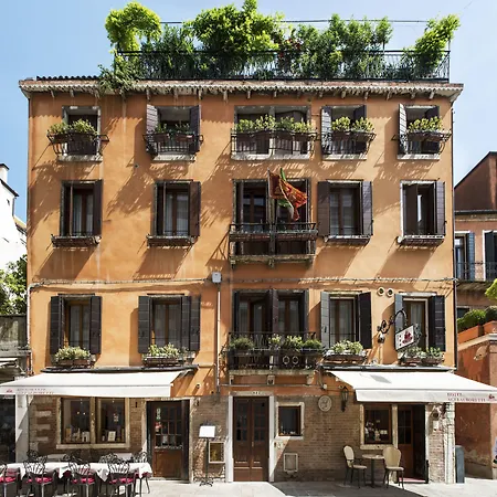 Hotel Agli Alboretti-3