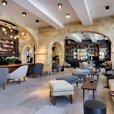 Boutique Hotel Des Remparts & Spa-3