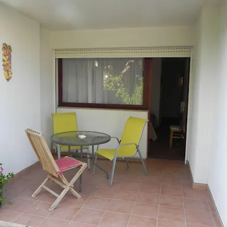 Motel Cap Sol-2