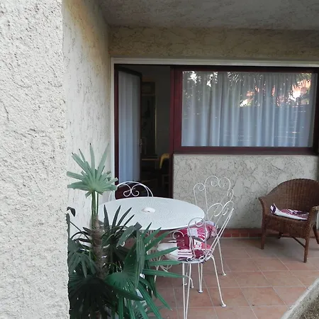 Motel Cap Sol-3