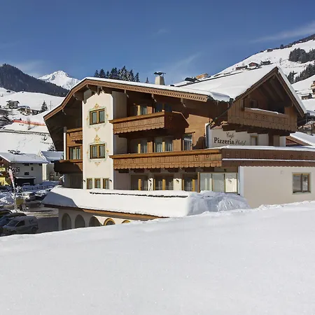 Aparthotel Dorfplatzl Garni Apartments & B&B-2