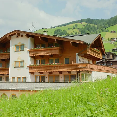 Aparthotel Dorfplatzl Garni Apartments & B&B-2