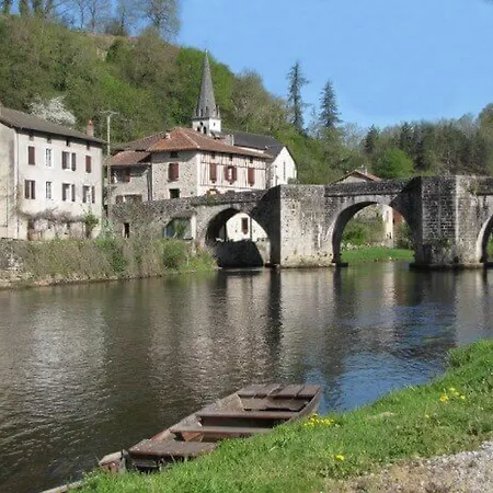 Logis Le Relais Saint Jacques-3