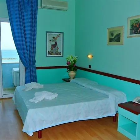 Hotel Mirage-2