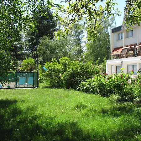 Hotel La Longue Vue-3