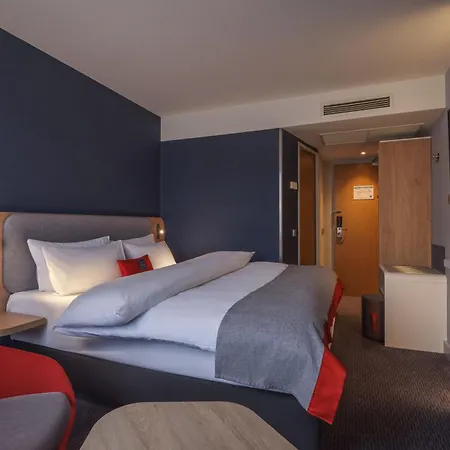 Holiday Inn Express Frankfurt Messe By Ihg-2