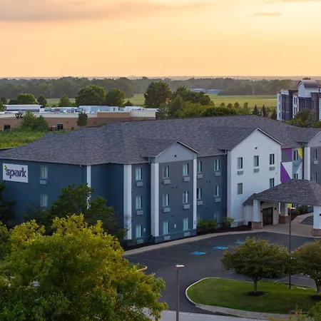 Spark By Hilton Indianapolis Northeast Fishers-3