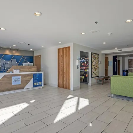 Holiday Inn Express Hotel & Suites Torrington By Ihg-2