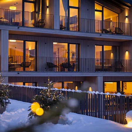 Emma Deluxe Aparthotel, Aircondition, Ganzjaehrig Beheizter Aussenpool & Skibus Direkt Vor Der Tuer-3