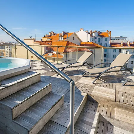 Lagrange Aparthotel Lyon Lumiere-3